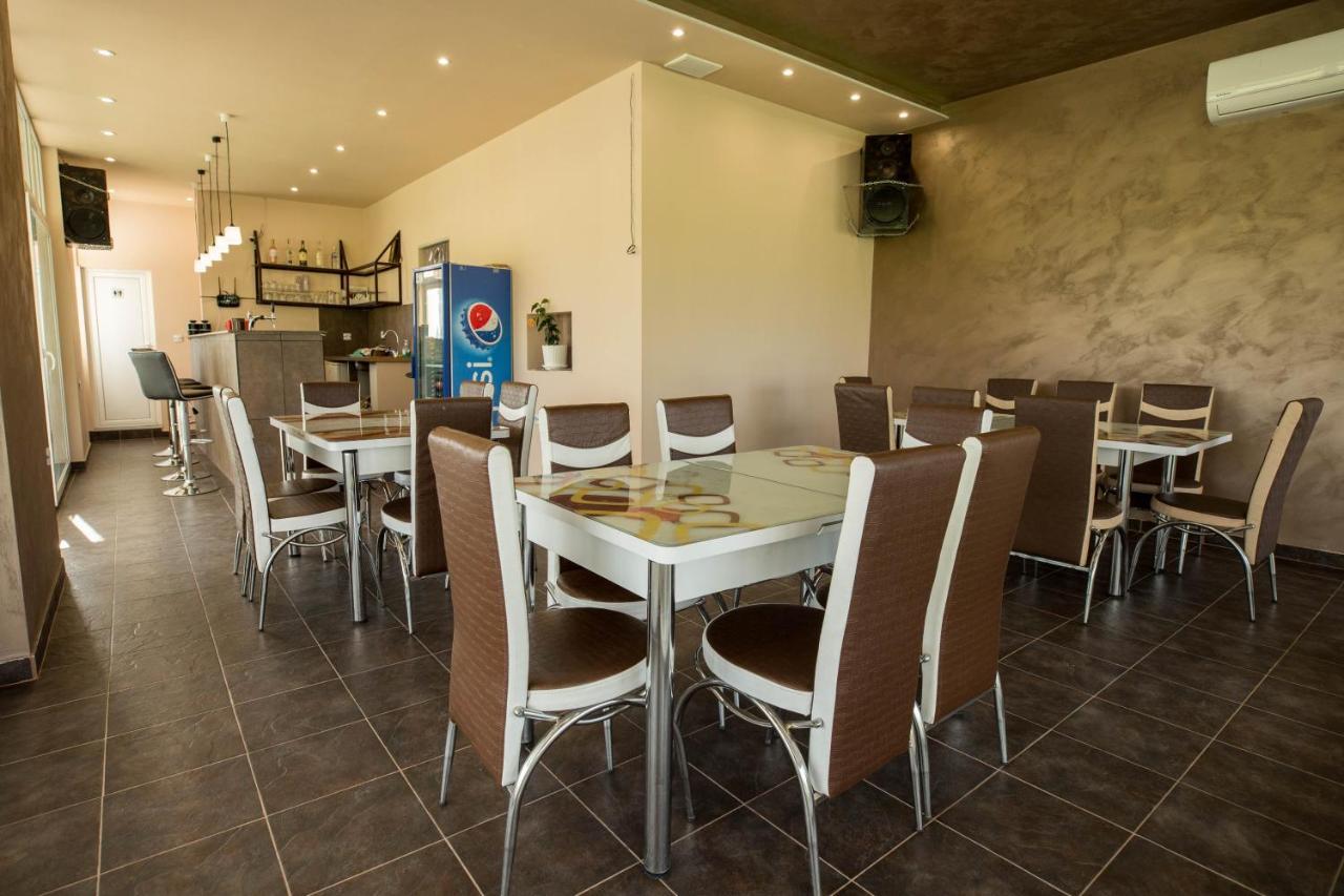 Hotel Sunrise Kalekovets Ngoại thất bức ảnh