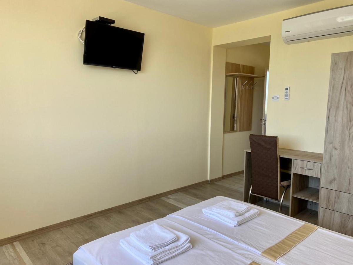 Hotel Sunrise Kalekovets Ngoại thất bức ảnh