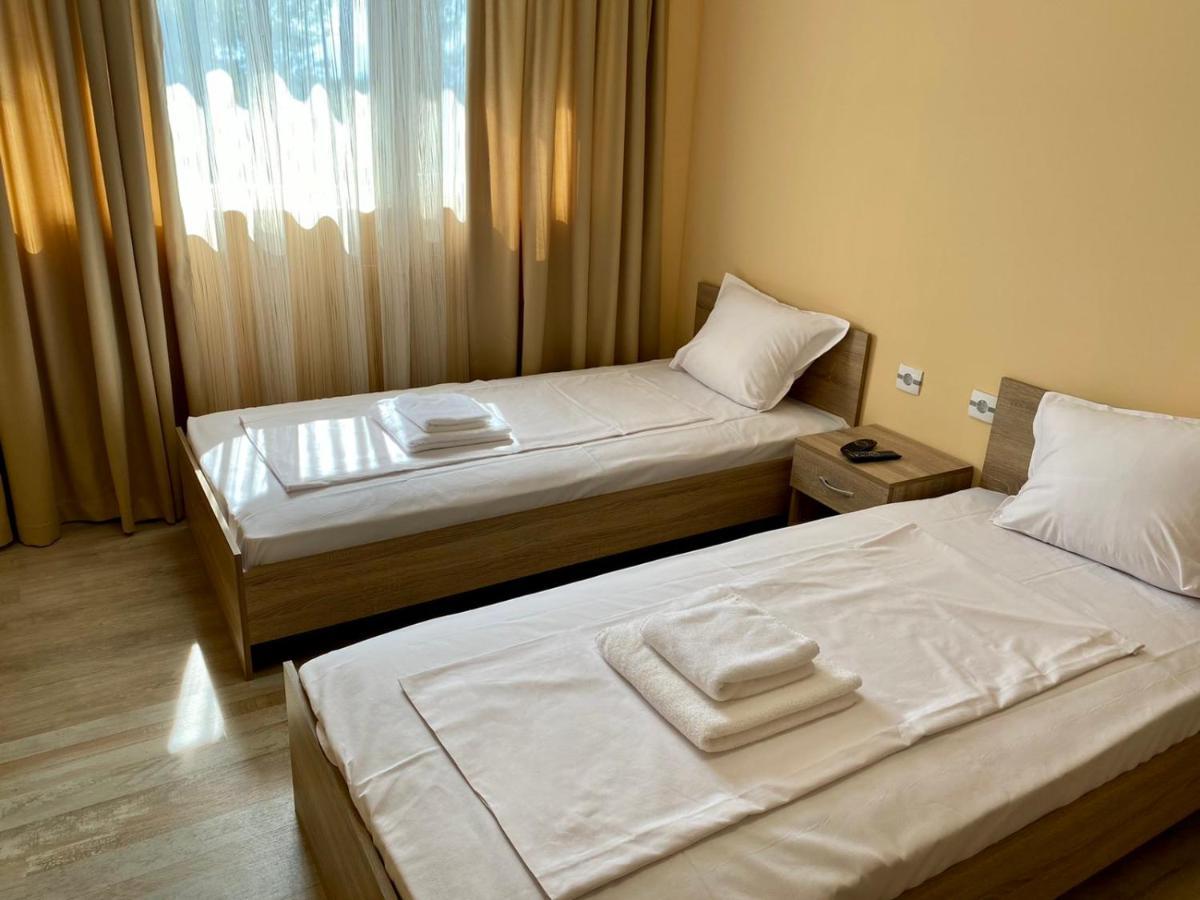 Hotel Sunrise Kalekovets Ngoại thất bức ảnh