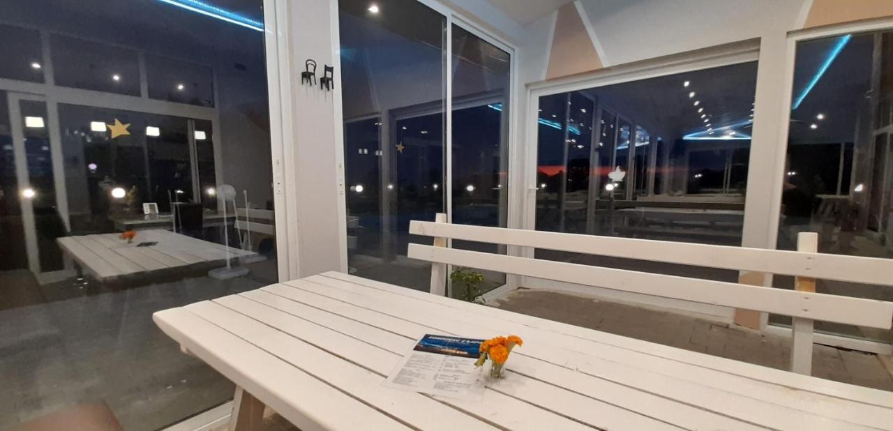 Hotel Sunrise Kalekovets Ngoại thất bức ảnh